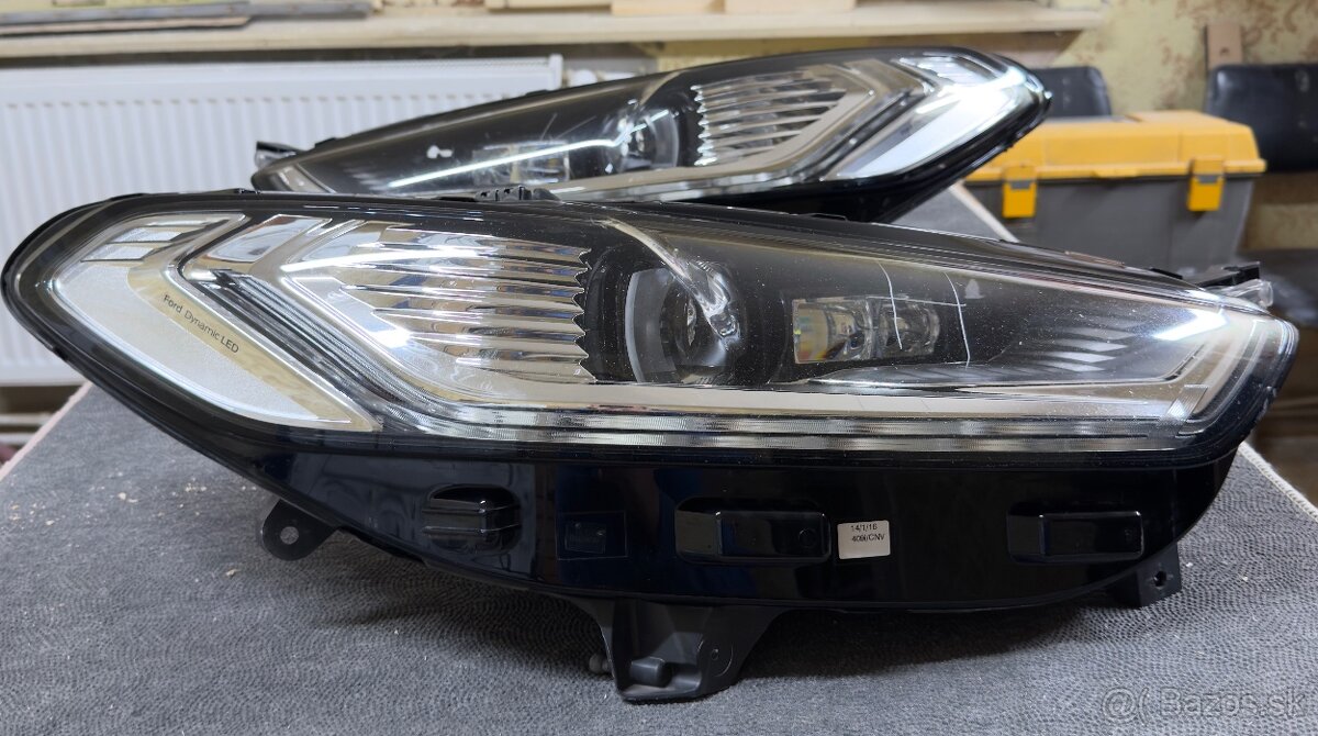 Predám svetlomety predné Ford Mondeo MK5 - 2