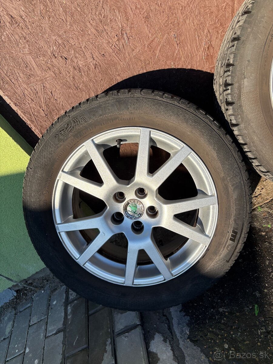 Elektrony Spider 5x100 r16 205/55 r16 - 2