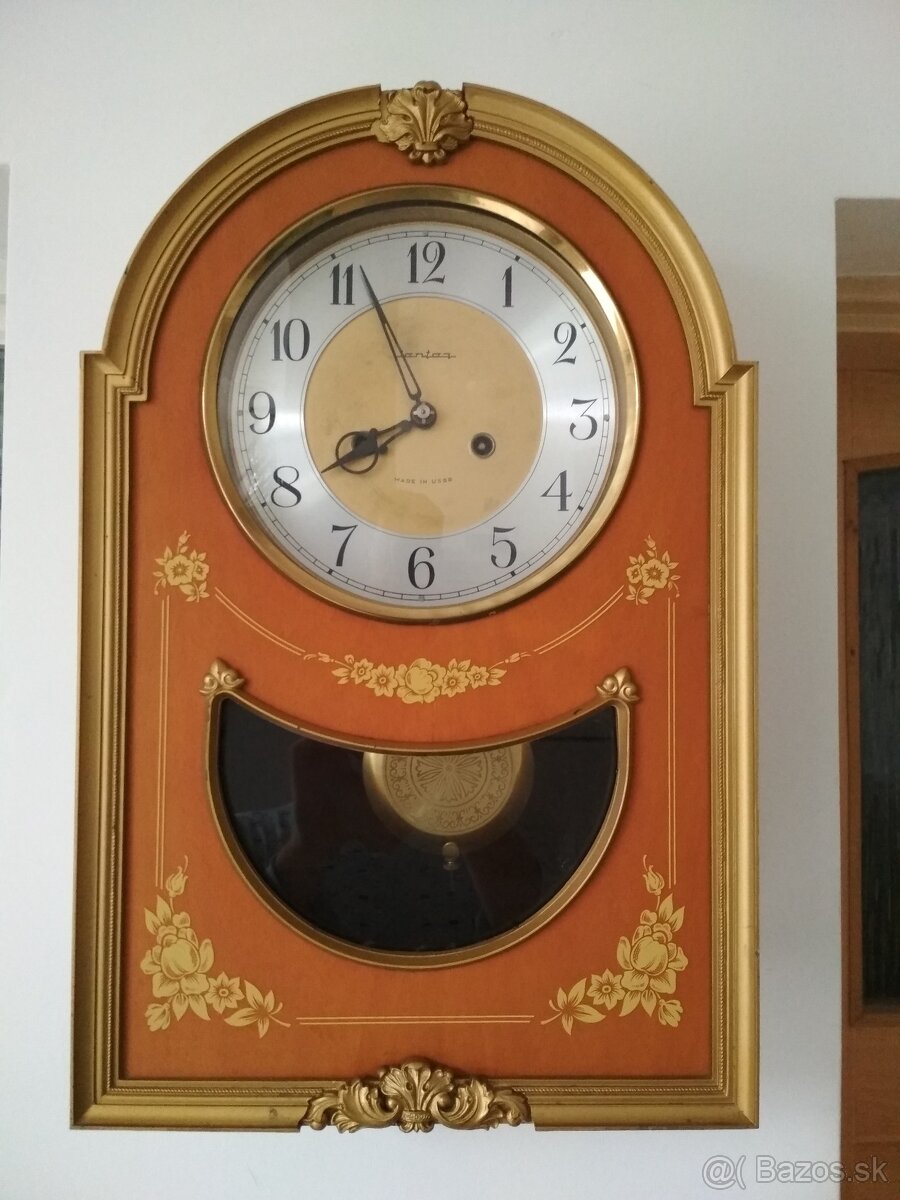 Starožitné hodiny Jantar - 2