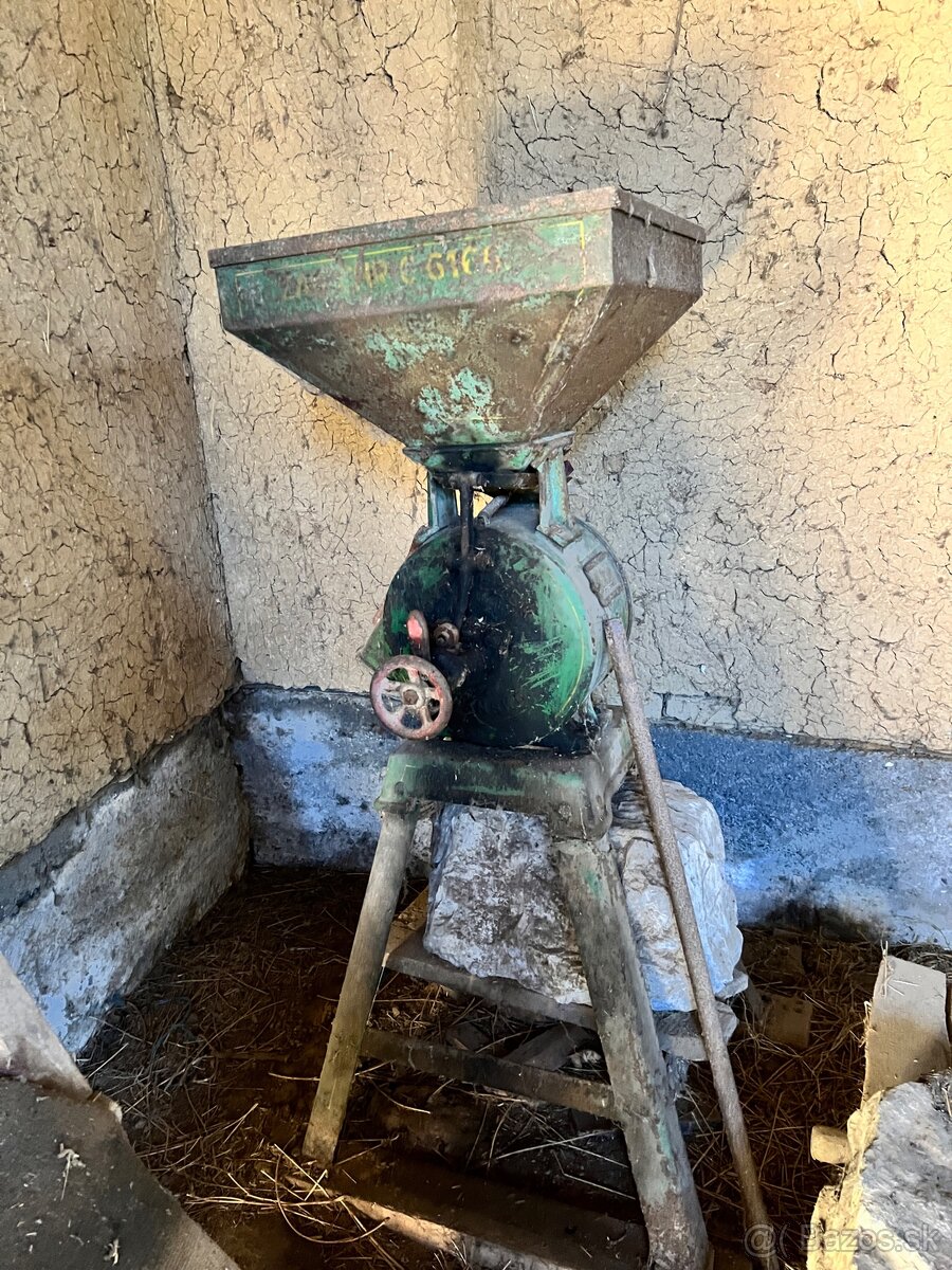 Predám set šečkovica + šrotovník + motor - 2