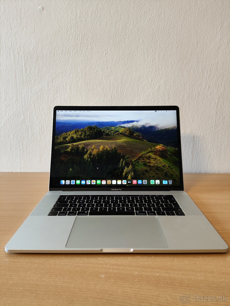 MacBook Pro 15 2018 | i7 • 32GB • 512GB SSD - 2
