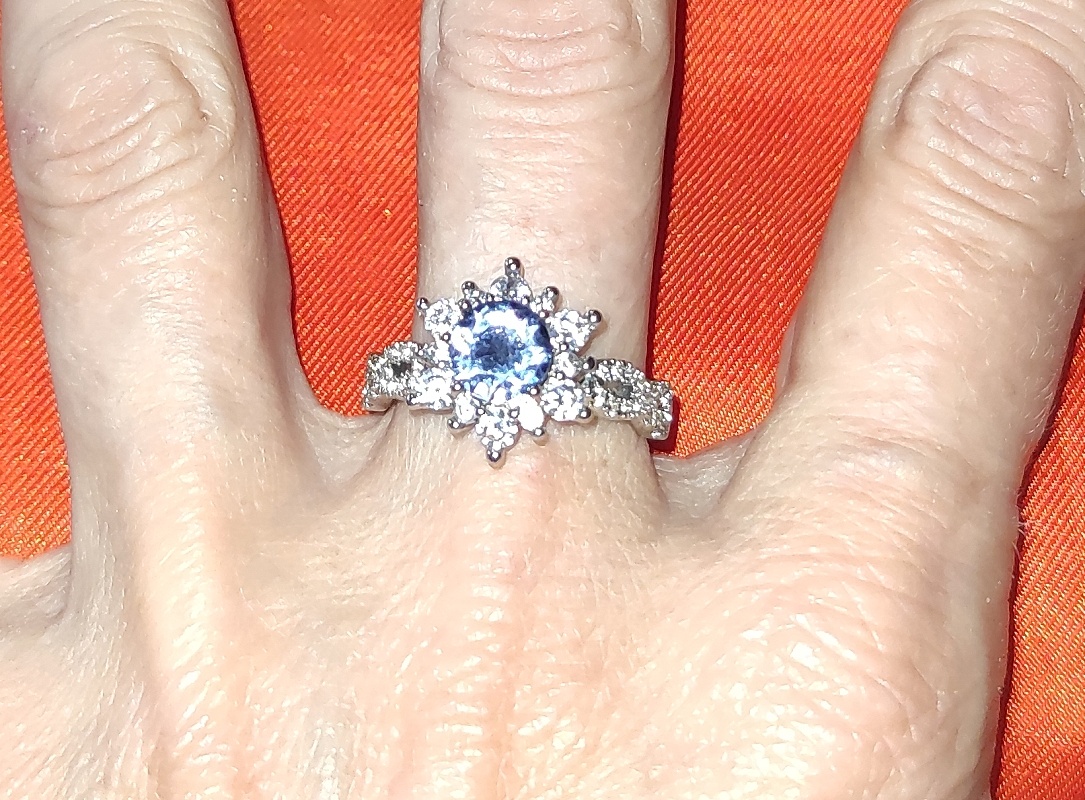 úžasný prsteň - 2