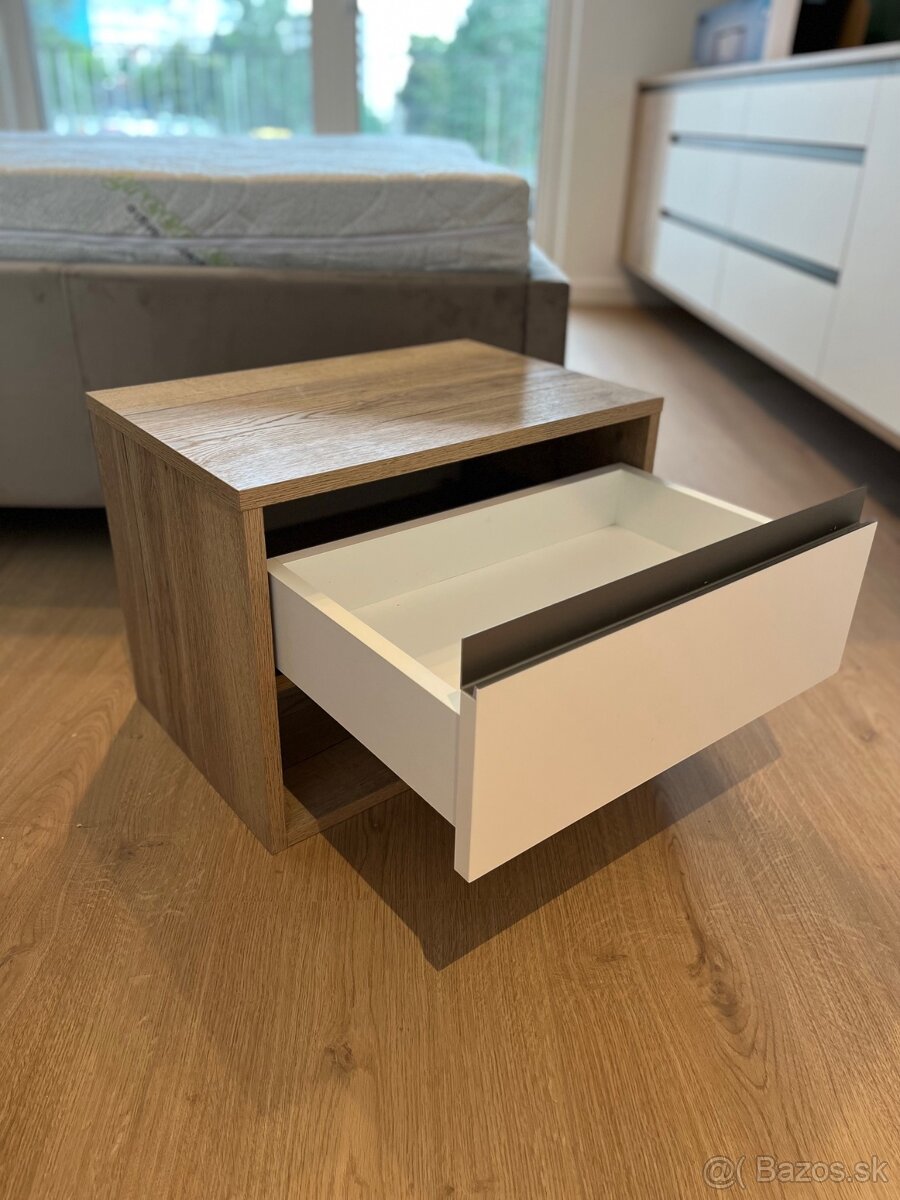 Dva závesné nočné stolíky - 2