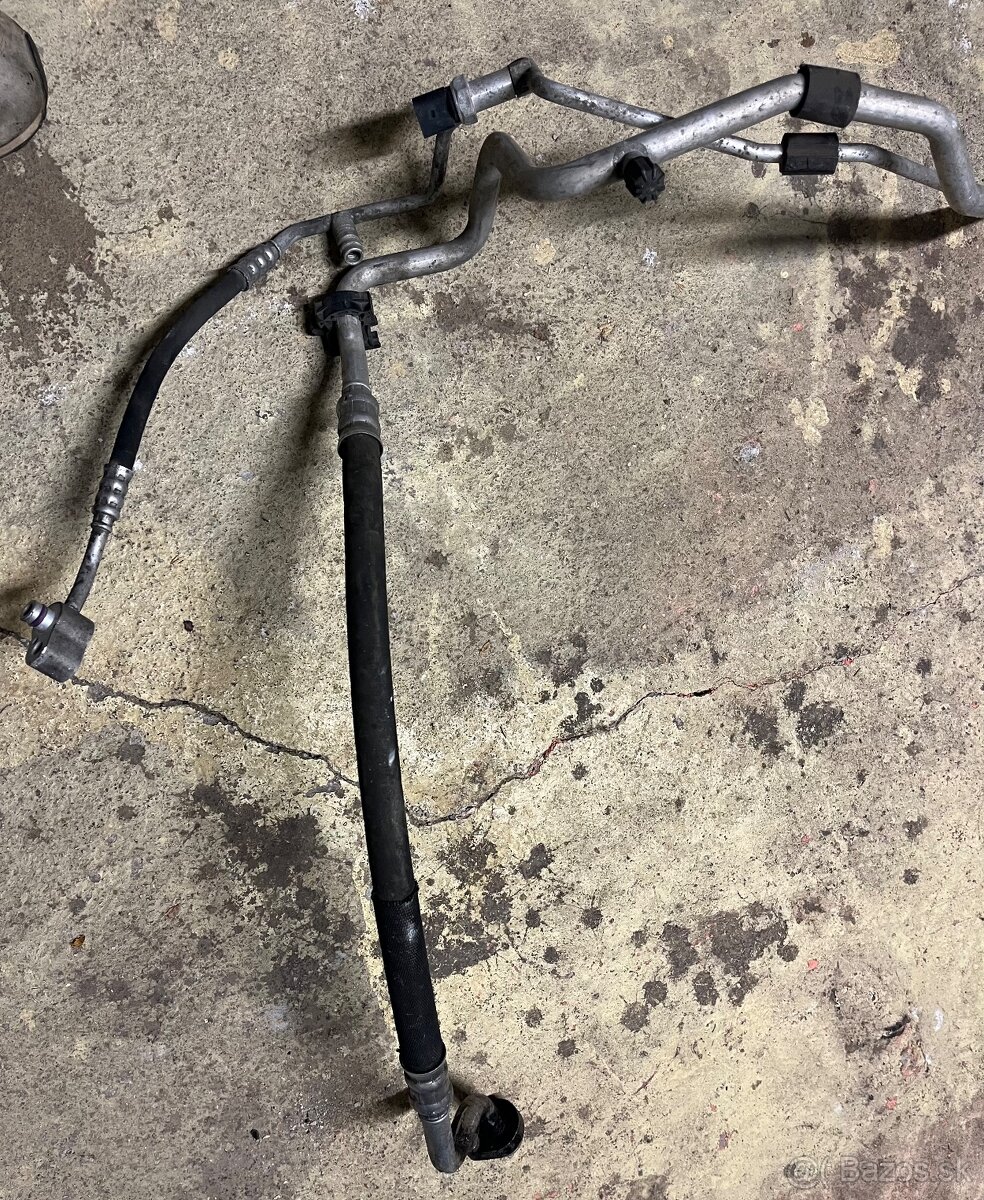 Klinové trubky VW Tiguan - 2