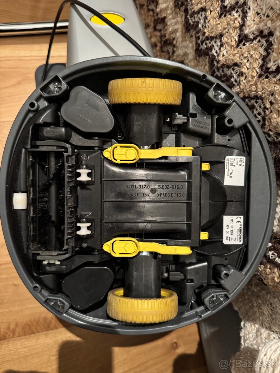 roboticky vysavac Kärcher RC 3000 na diely - 2