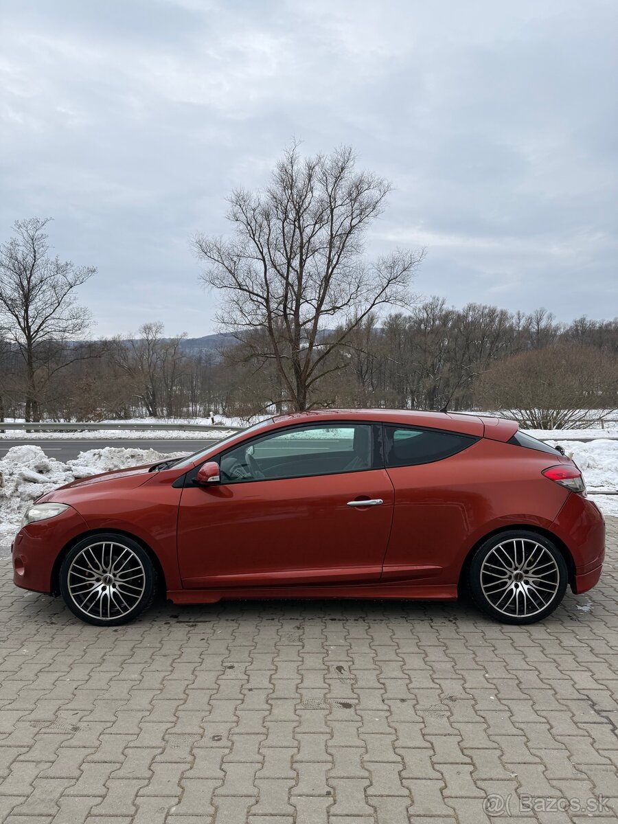 Renault Megane Coupe - 2