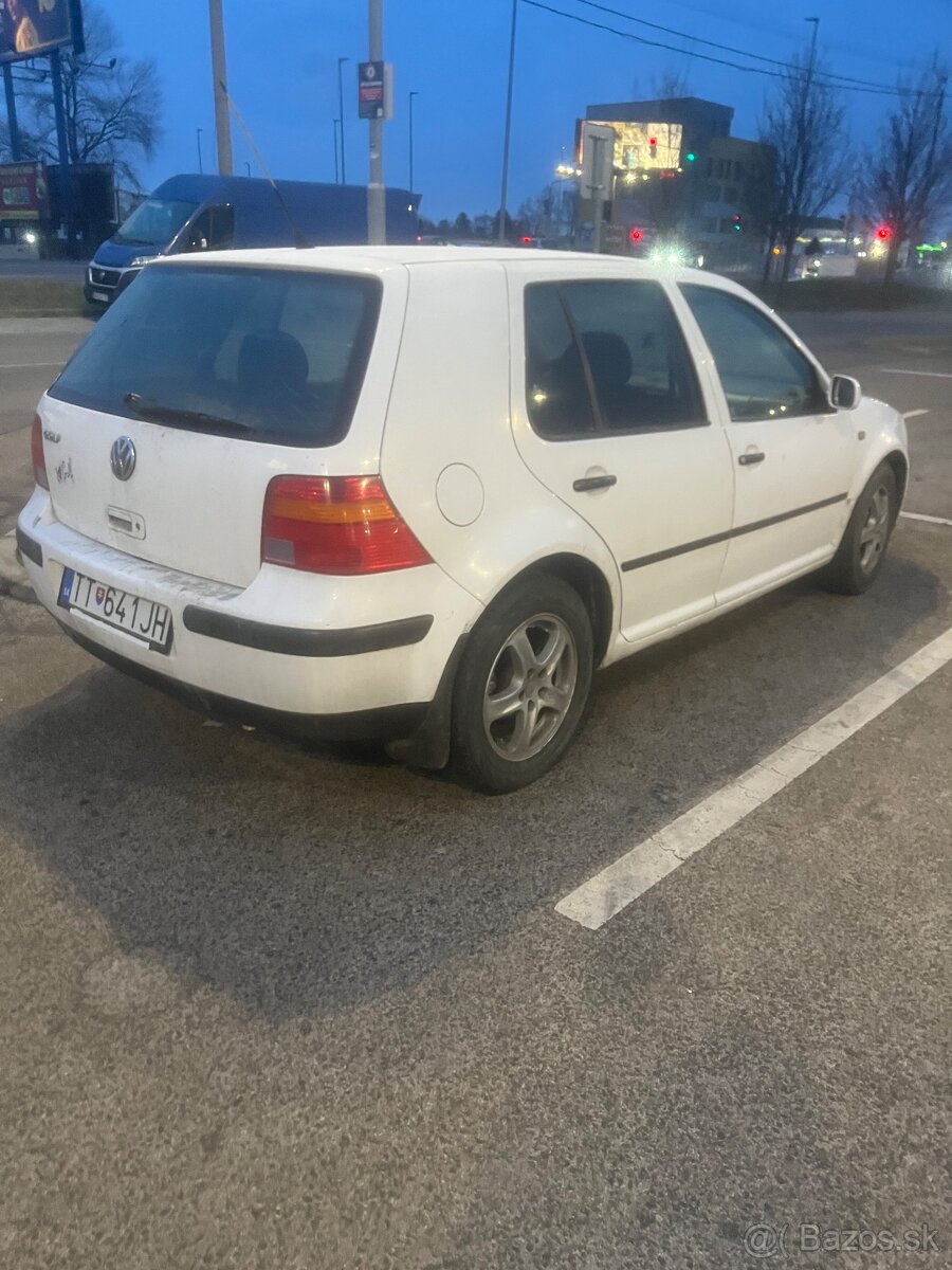 Predam súrne Zavádza mi na parkovisku - 2