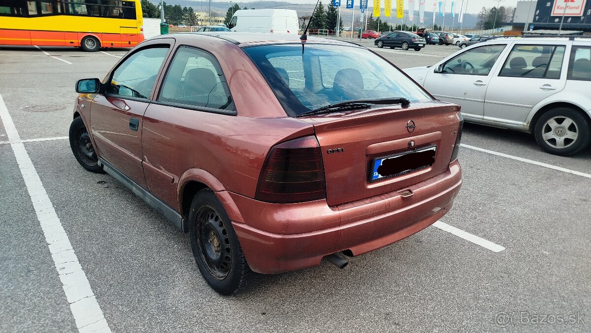 Opel ASTRA - 2