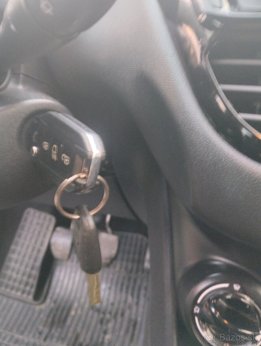 Peugeot 208 1.0vtiAccess - 2
