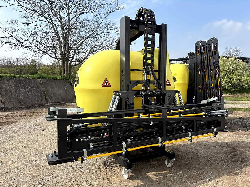 Nesený postřikovač Agrose Vega 1000l, 16m ramená - 2
