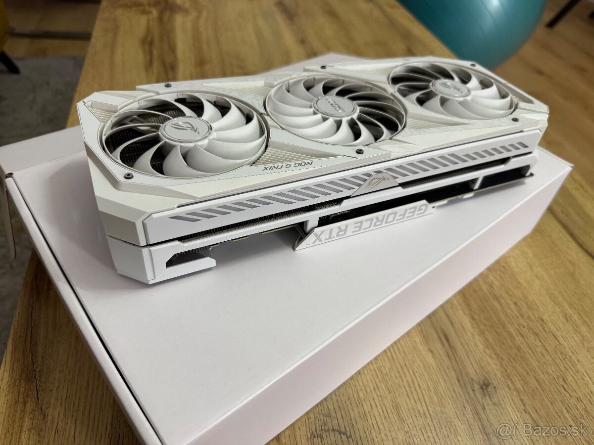 Rtx 3070 rog strix - 2
