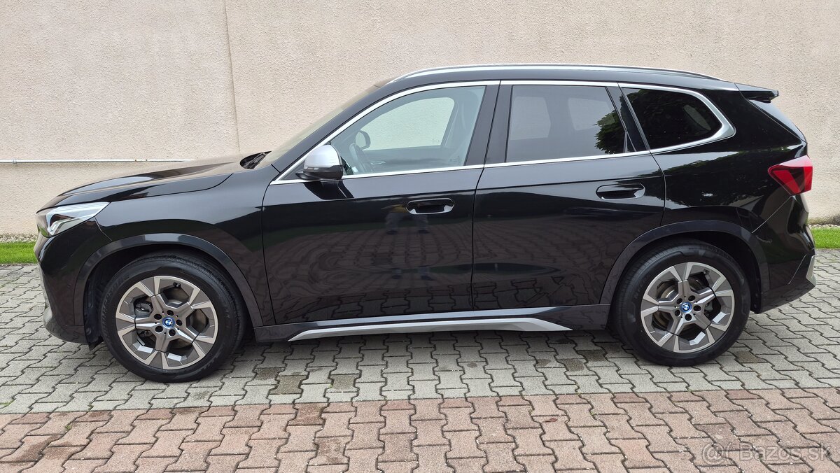 BMW iX1 x-Drive 30 (313ps) odpočet DPH - 2