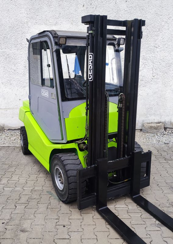 Vysokozdvižný vozík LPG - 2