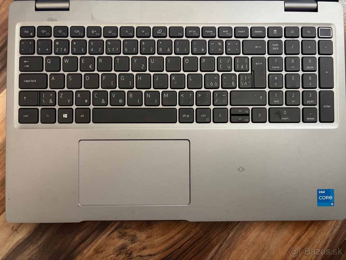 Dell Latitude 5521 CTO Base +dokovacia stanica - 2