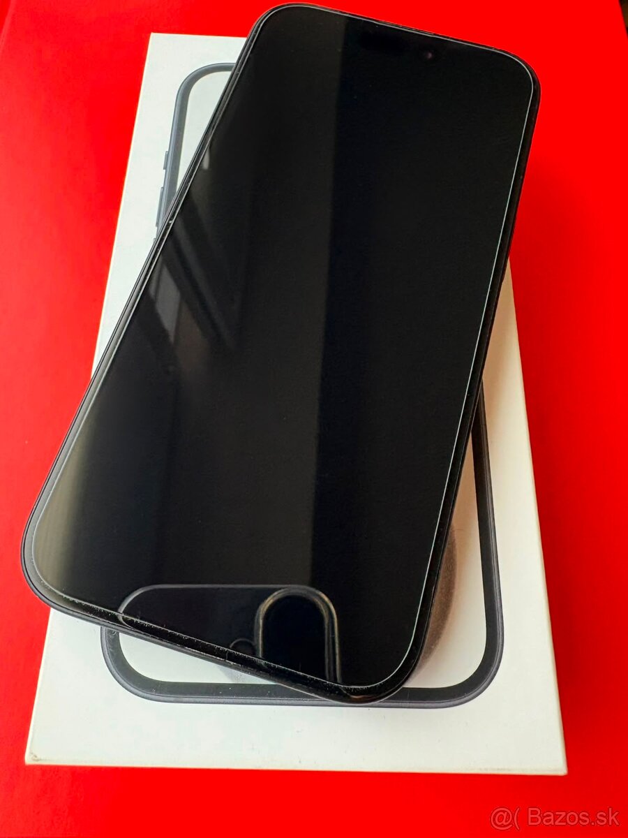 iPhone 15 - 2