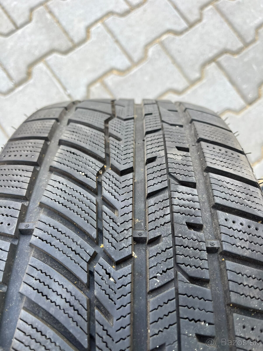 Audi A4 225/55 r16 zimna sada - 2