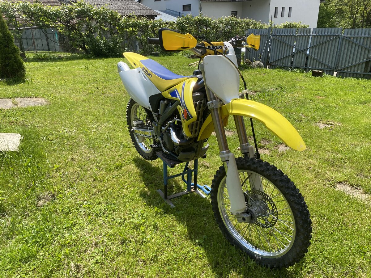suzuki rmz 250