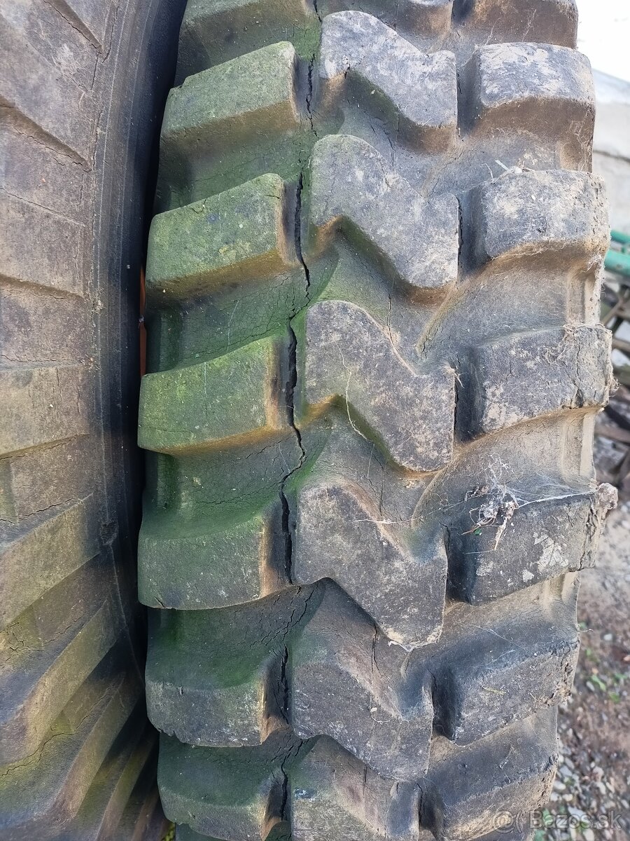 Gumy pneumatiky na vlečky - 2