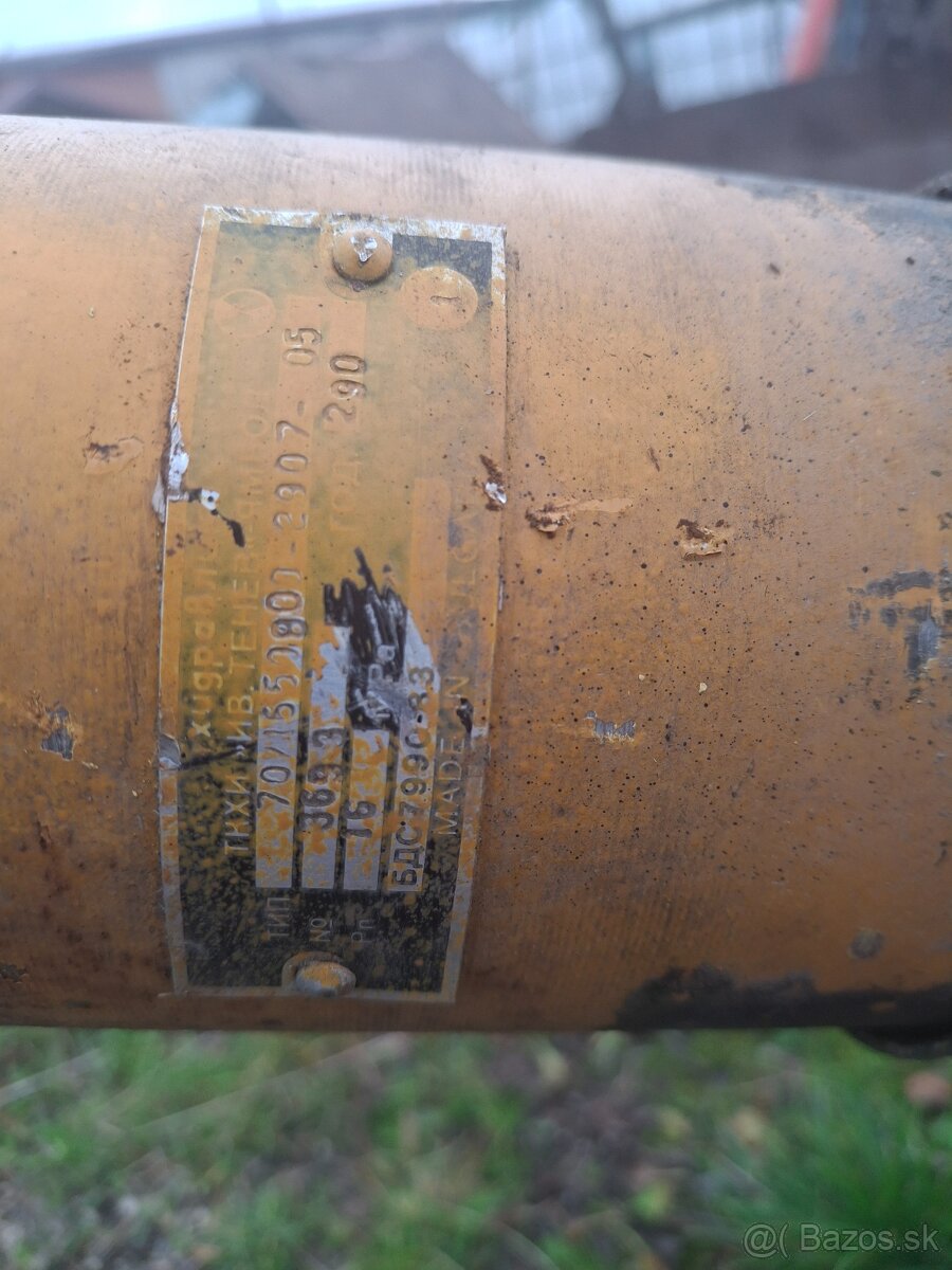 Hydraulický piest - 2