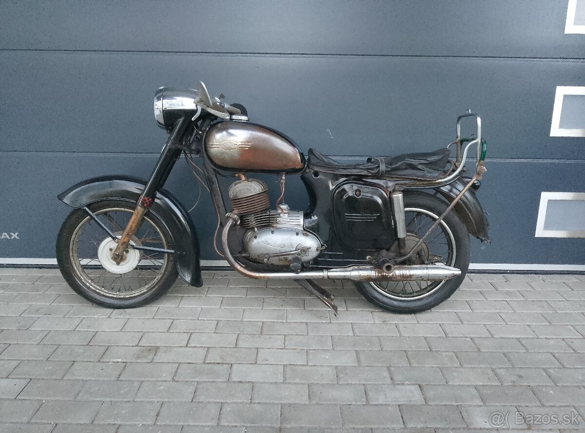Jawa ČZ 175/356 TP kývačka ne perak panelka - 2
