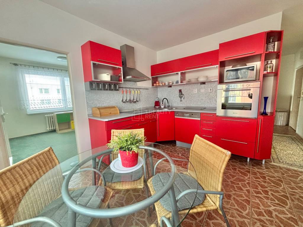 Predaj krásneho 3+1 bytu v perfektnej lokalite Čadca M.R. Št - 2