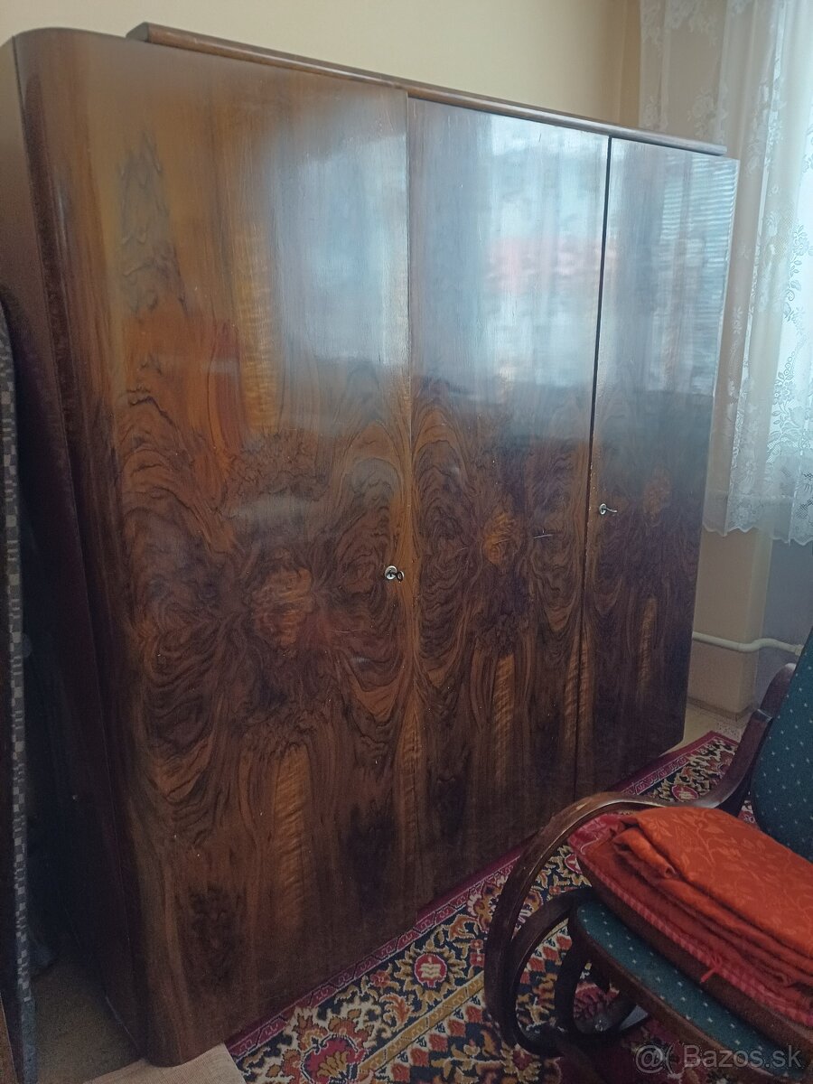 Šatníková skrina - 2