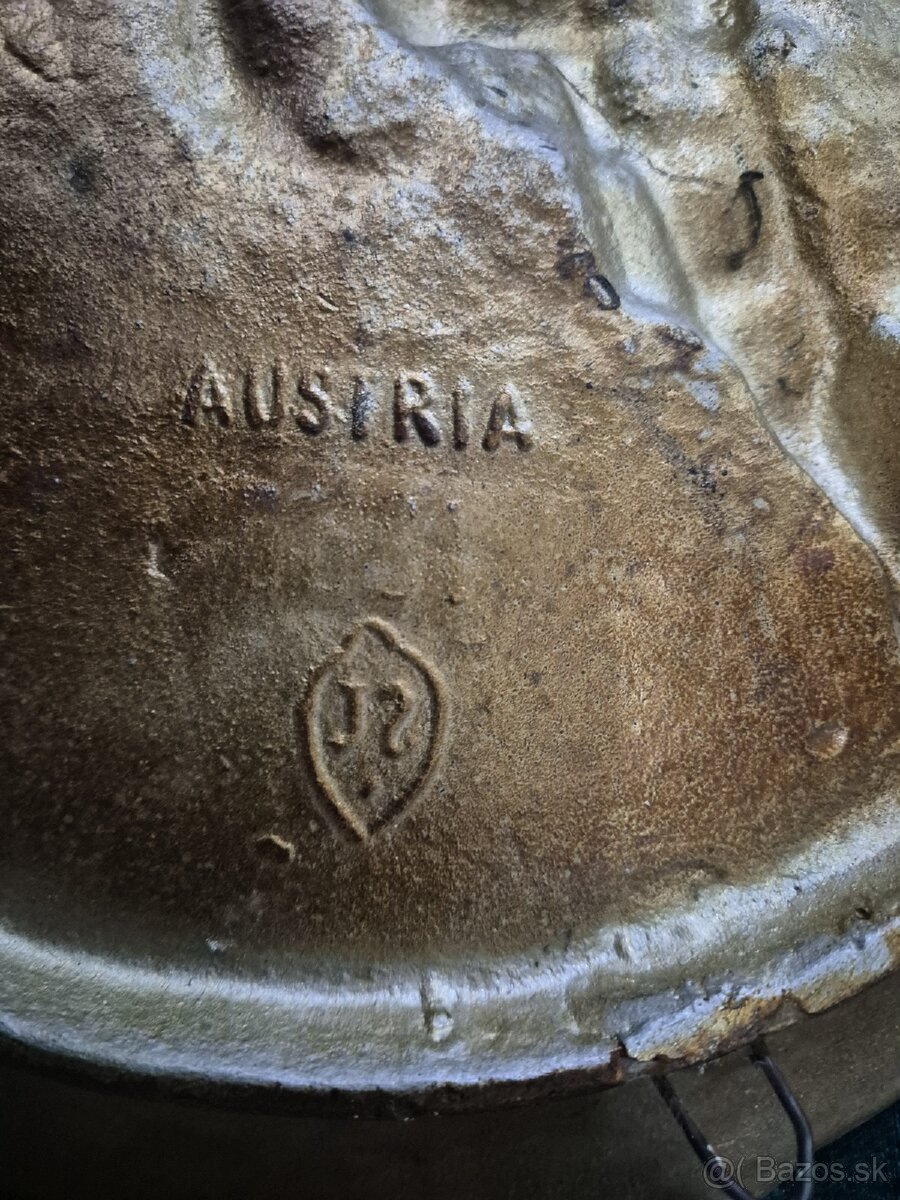Predám je to kov 33cm priemer ..staré Rakúsko..Cin - 2