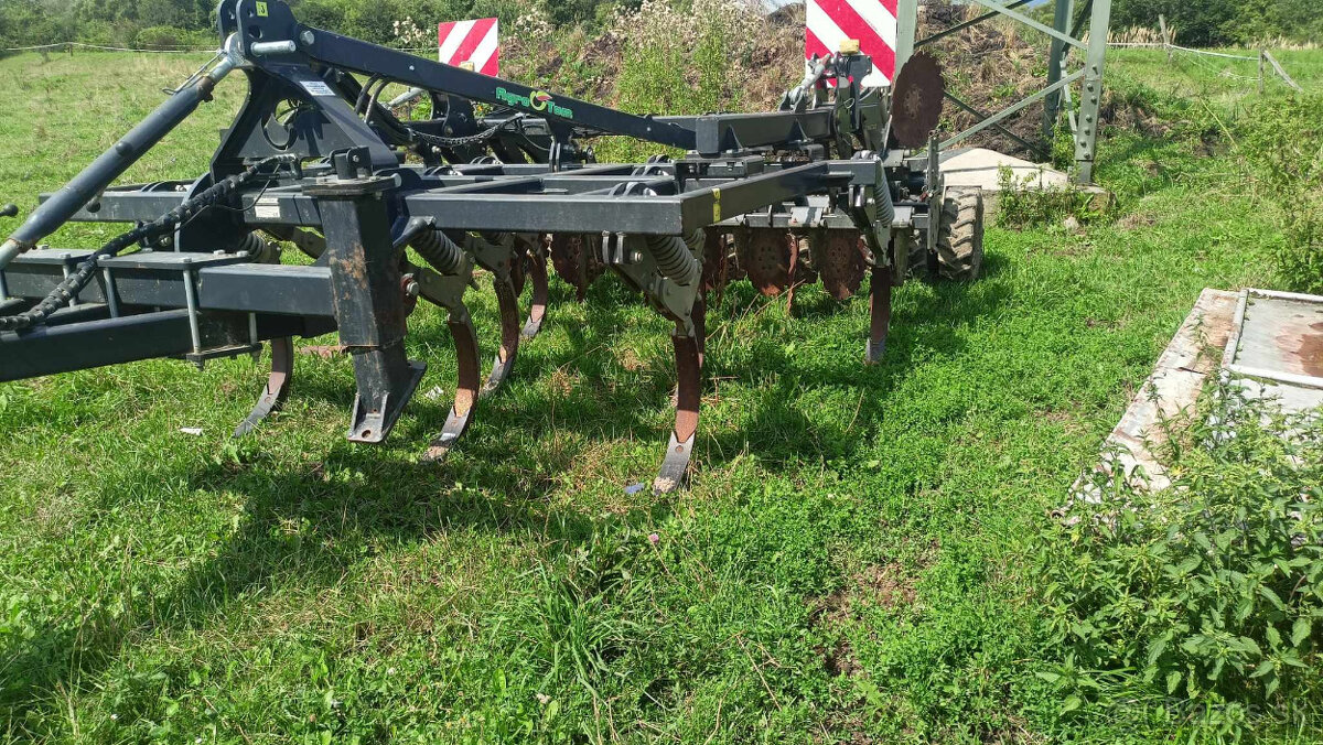 Kombinovaný radličkový kyprič Agro-tom - 2