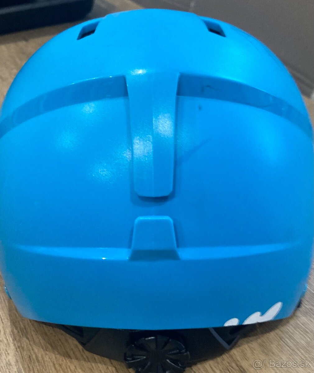 Pekná modrá prilba - 2