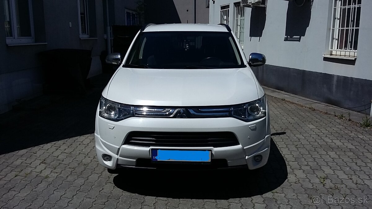 MITSUBISHI OUTLANDER 2.2 DID 4x4 2012 - 2