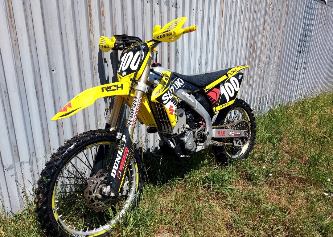 Predám Suzuki 250 4t RmZ 2016 - 2