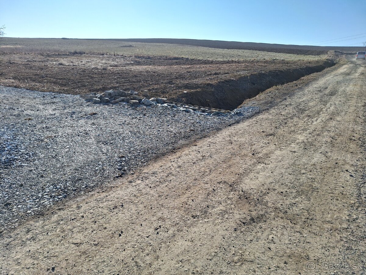 Pozemok Kalnište - 2