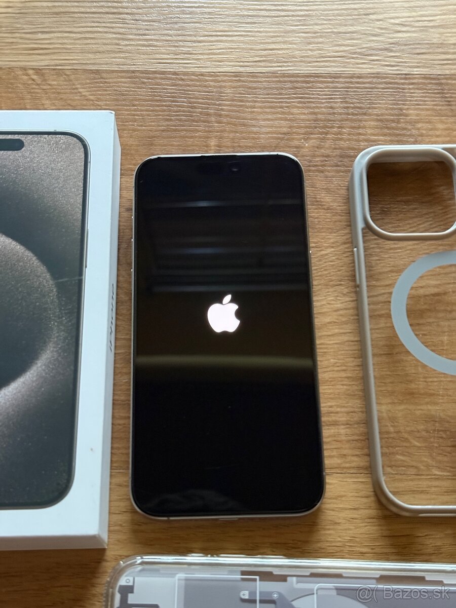 Apple iPhone 15 Pro Max 256GB Natural Titanium + Záruka - 2