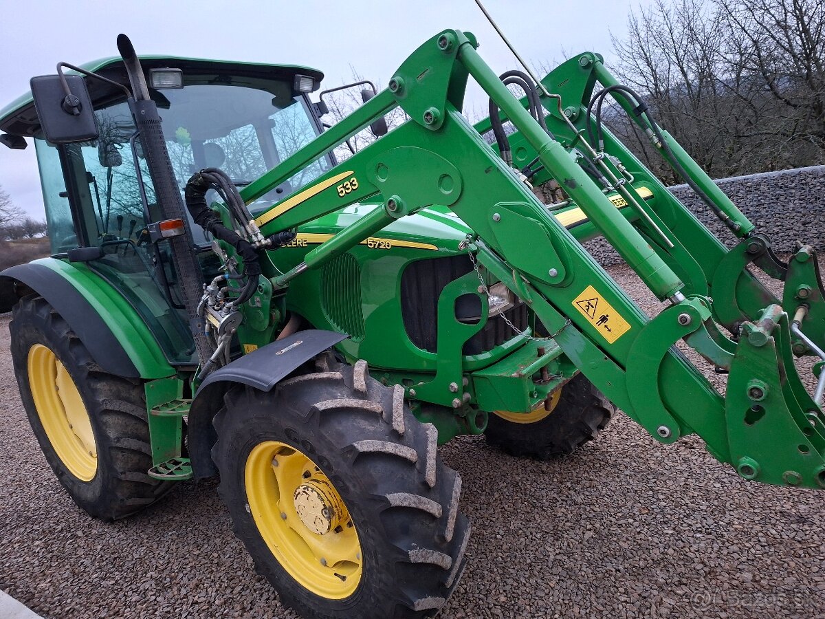 PREDAM TRAKTOR JOHN DEERE 5720+CELNY NAKLADAC ROK 2008 - 2