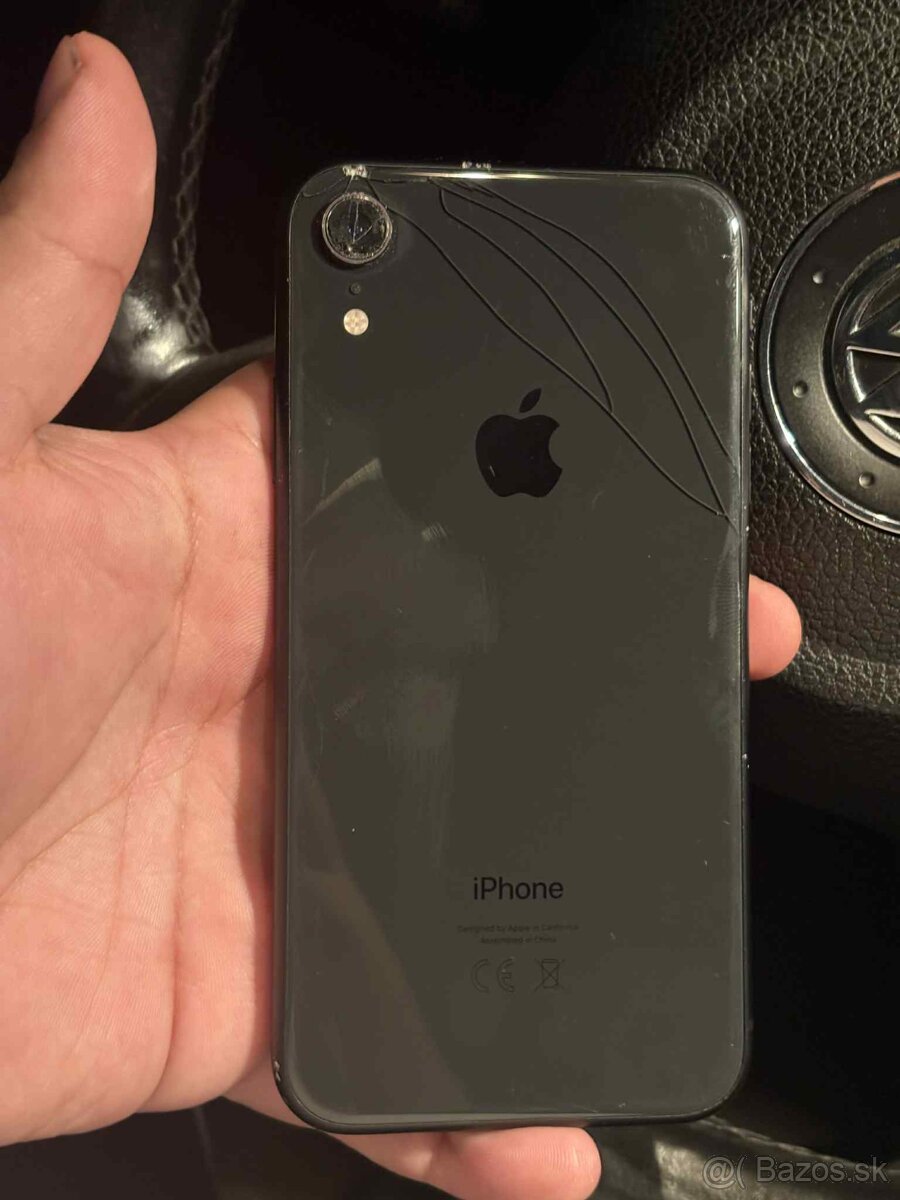 iPhone black XR - 2