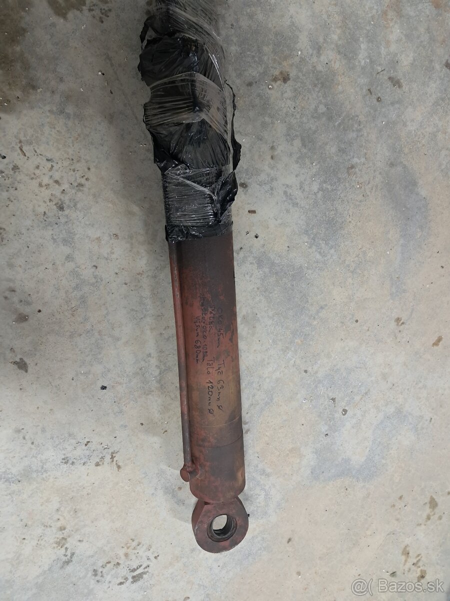 Hydraulický piest - 2