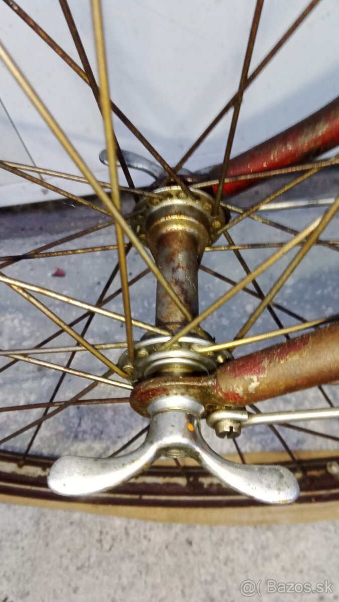 Starý bicykel - 2