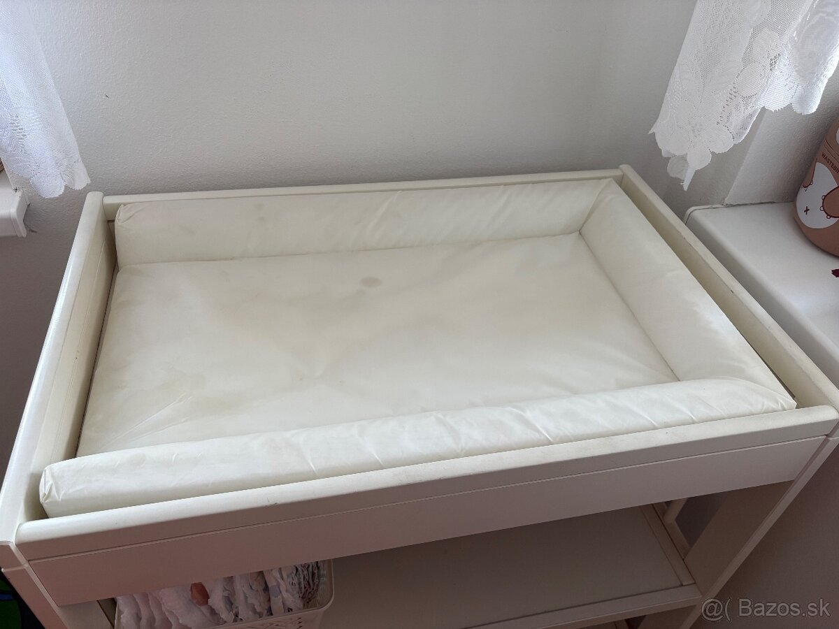 Prebaľovací pult Ikea - 2