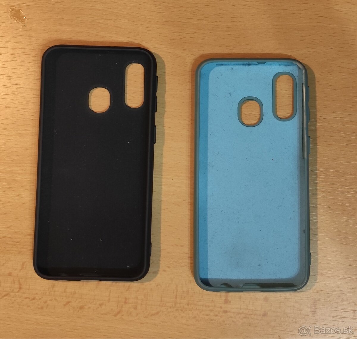 Samsung Galaxy A40 kryty na mobil - 2