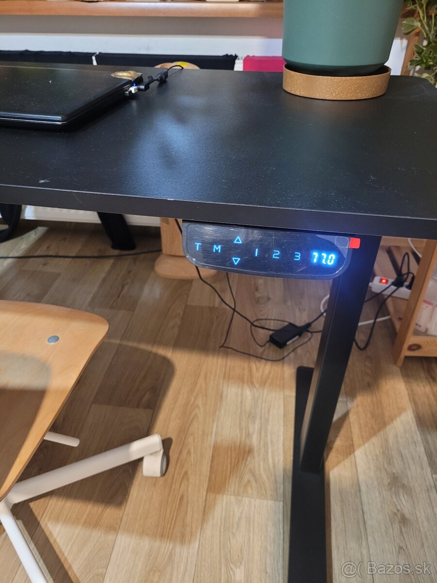 Elektricky stol AlzaErgo - 2