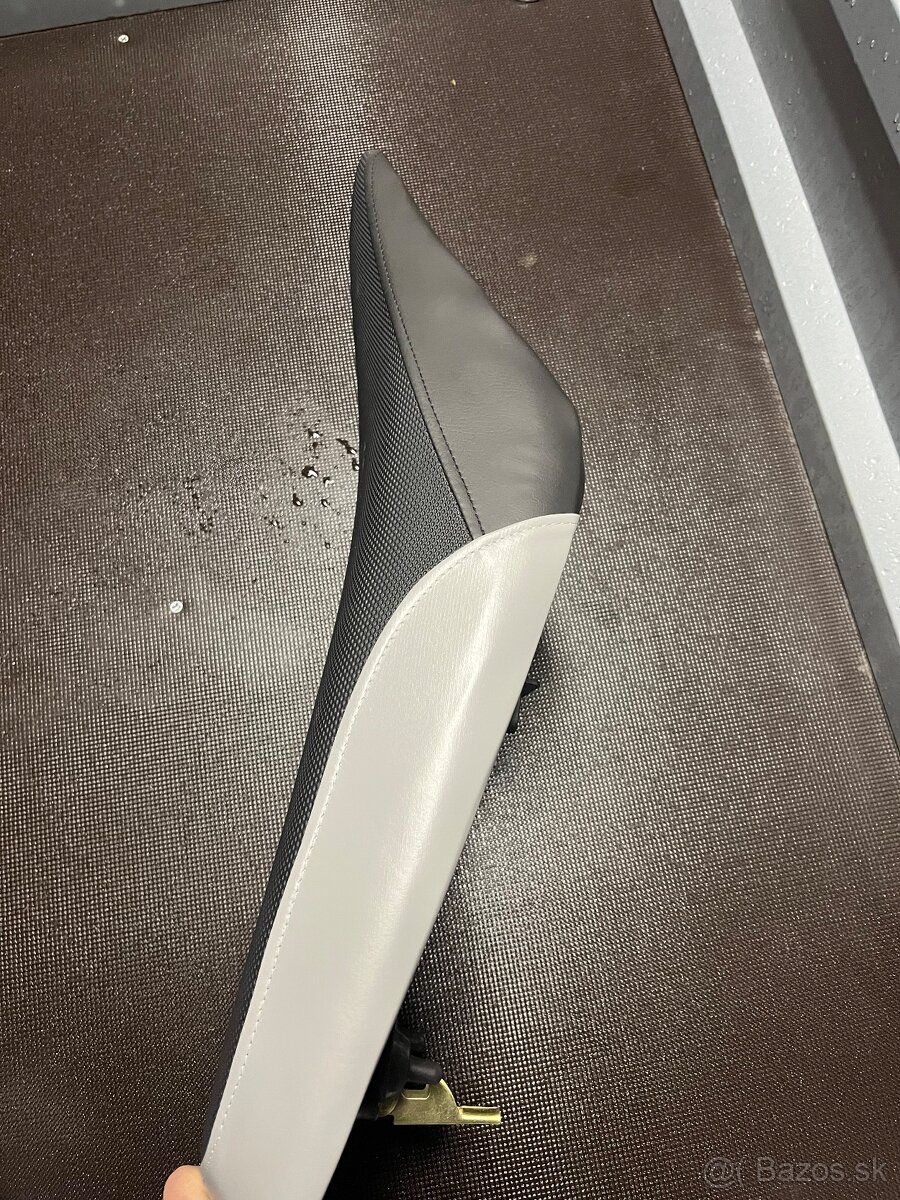 Predám nové sedadlo na štvorkolku ATV