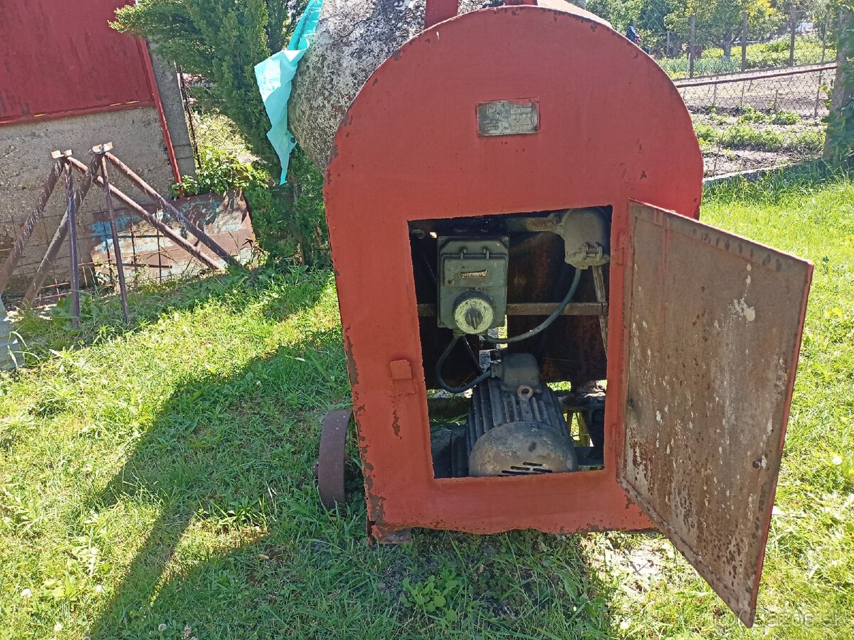 Predám veľkú miešačku na 380 V - 2