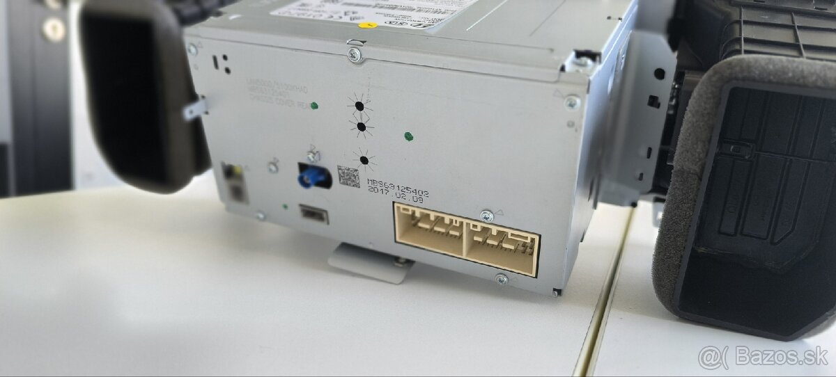 Original Kia Sportage multimedia radio - 2