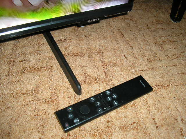 Predam LED televizor - 2