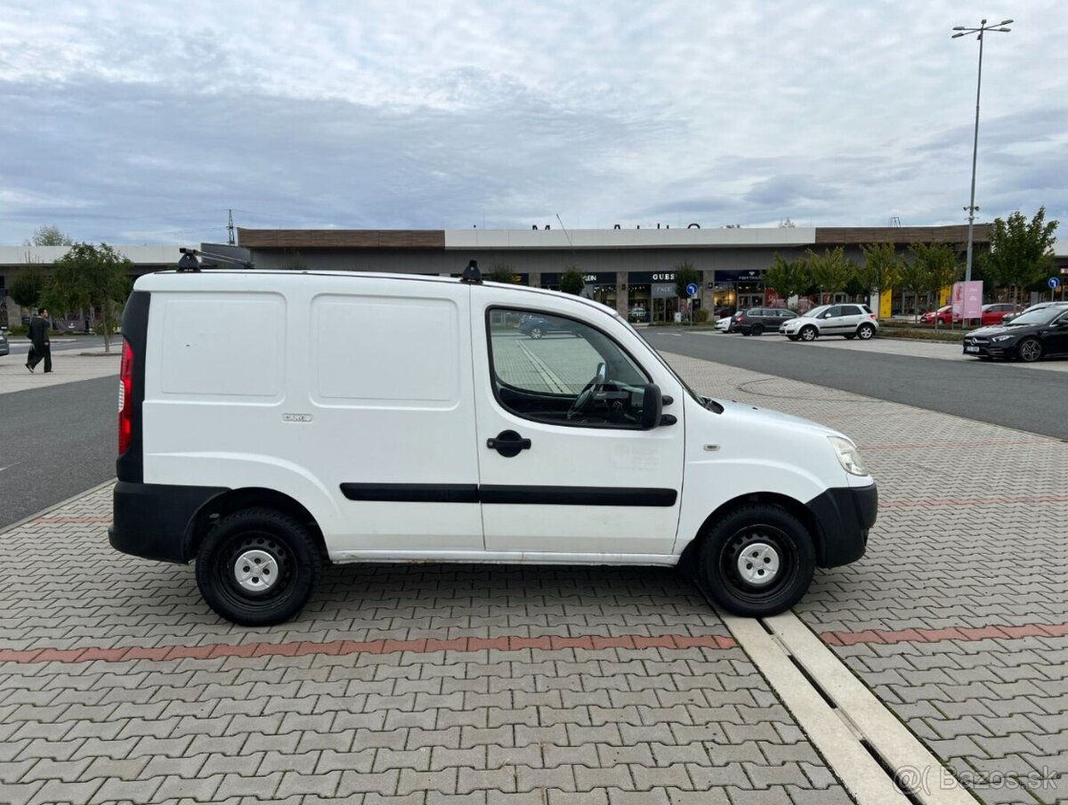 Fiat Doblo Cargo 1.4i 57kw ČR DPH - 2