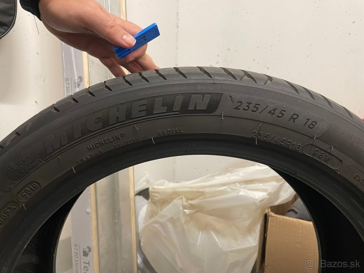 Letne pneumatiky Michelin 235/45 R18 - 2