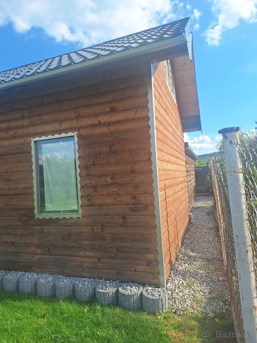 Zahrada s chatkou - 2