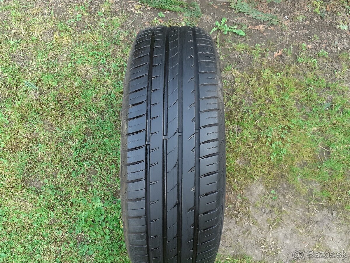 215/65 r17 Hankook, letné 4ks, do 6,5mm - 2