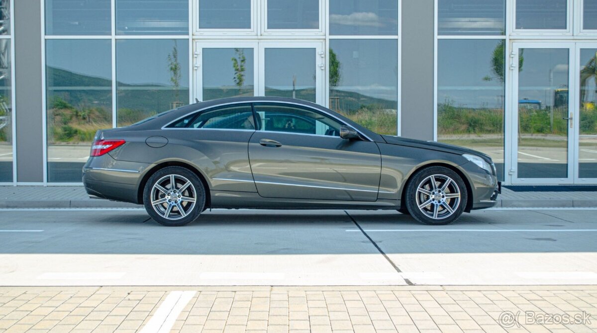 Mercedes-Benz E trieda Kupé 350 CGI Blue - 2
