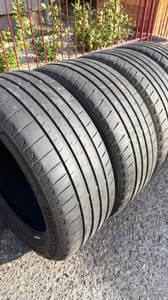 Letné 225/50 r17 Hankook - 2